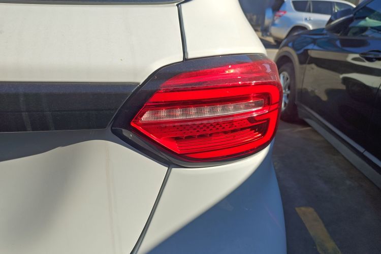 零跑汽车 零跑T03 2025款 310舒享版车身外观9