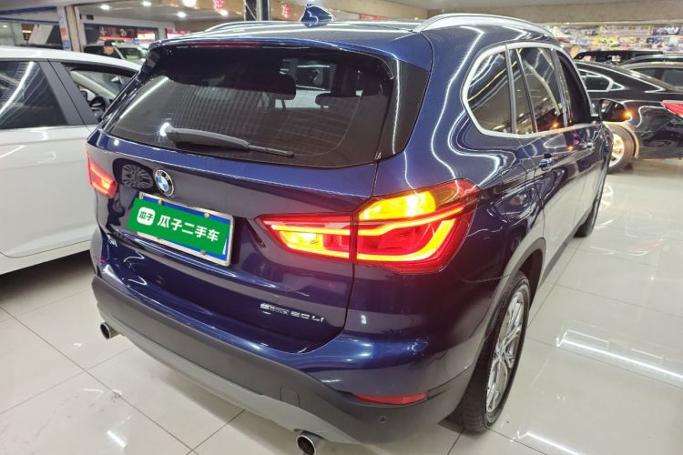 宝马X1 2019款 sDrive20Li 领先型车身外观6005