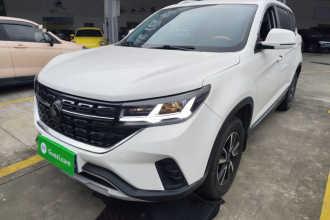 东风风行 风行T5 2022款 盛世款 1.5T 自动逐梦版五座