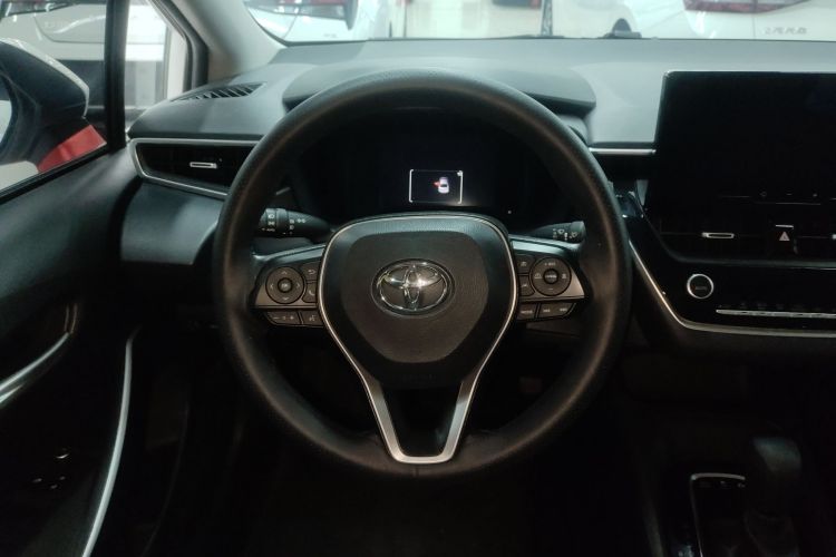 丰田 卡罗拉 2023款 1.8L 智能电混双擎 精英版中控内饰13