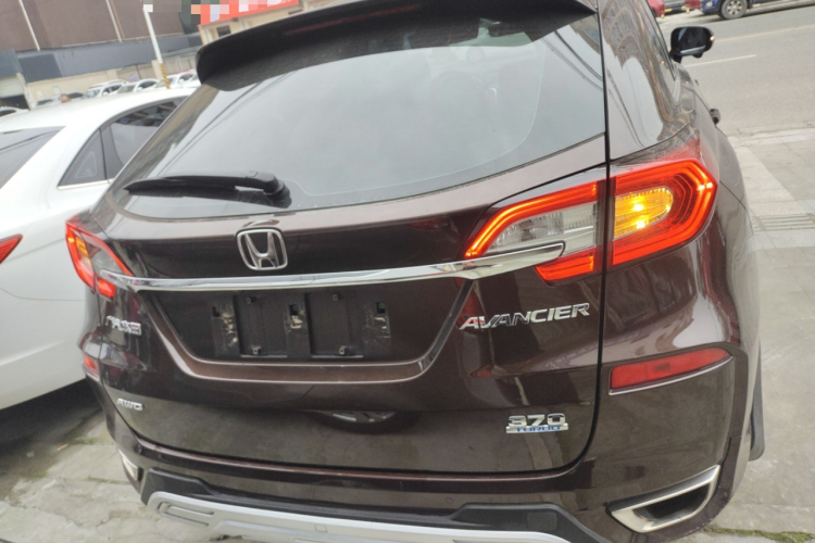 本田 冠道 2017款 370TURBO 四驱尊享版车身外观6