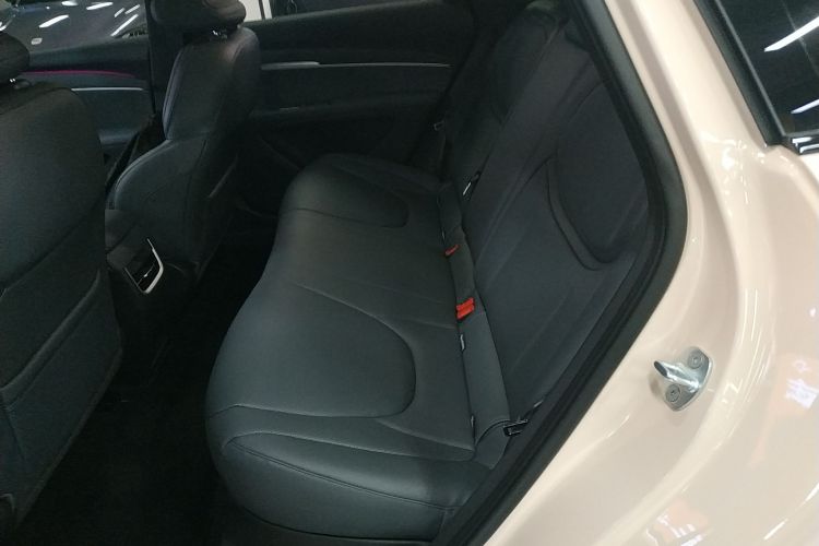 小鹏MONA M03 2025款 620 超长续航 Plus中控内饰21