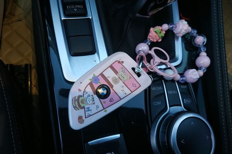 宝马1系 2021款 改款 125i M运动曜夜版中控内饰7001