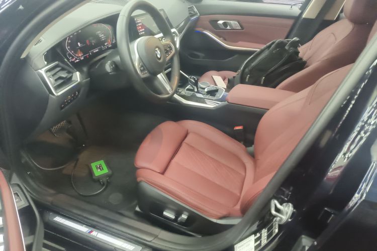 宝马3系 2022款 325Li M运动套装中控内饰19