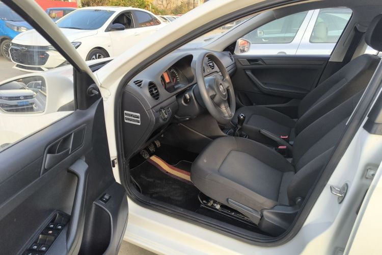 大众 捷达 2015款 1.4L 手动时尚型中控内饰7003