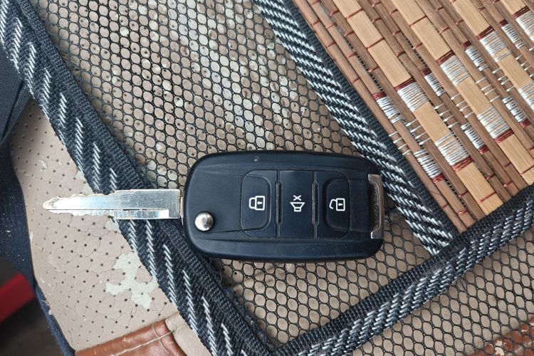 五菱汽车 五菱宏光 2016款 1.5L S舒适型中控内饰11