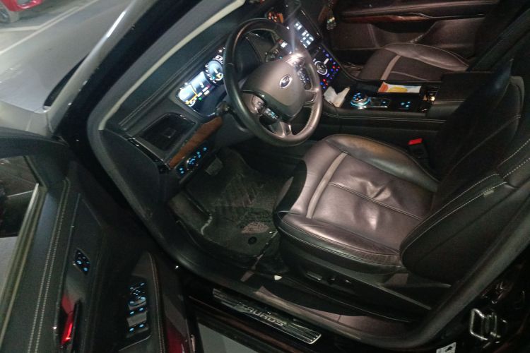 福特 金牛座 2017款 EcoBoost 325 V6旗舰型中控内饰20