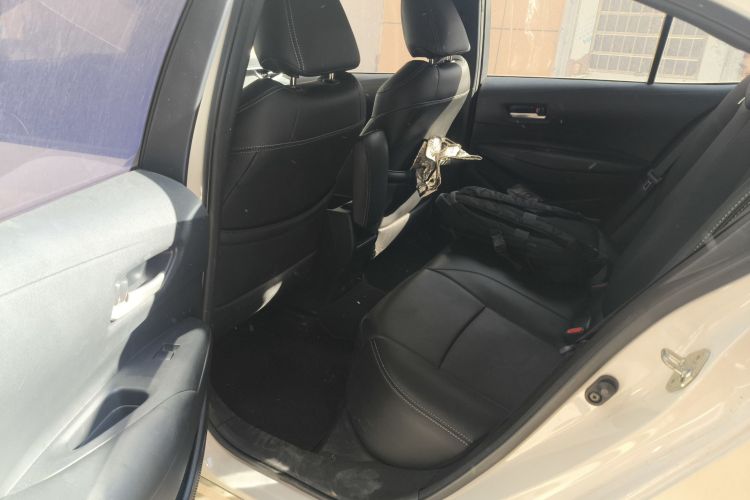 丰田 卡罗拉 2021款 1.2T S-CVT 精英版中控内饰21