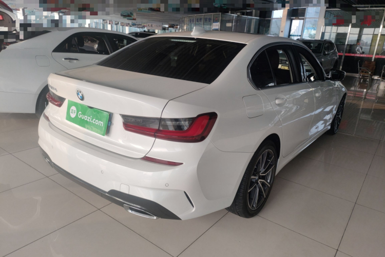 宝马3系 2022款 320Li M运动套装车身外观7