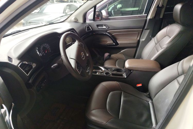 广汽传祺 传祺GS4 2017款 235T 自动两驱豪华智联版中控内饰19