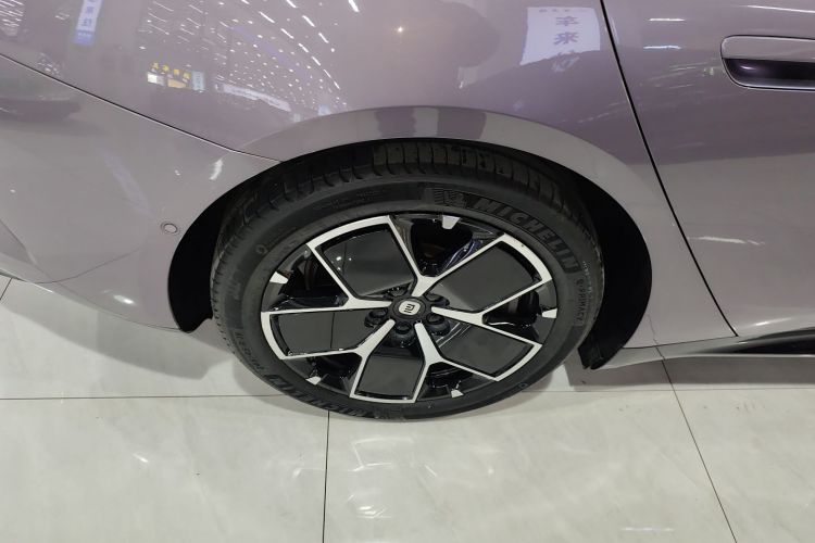 小米汽车 小米SU7 2024款 后驱长续航智驾版车身外观6008