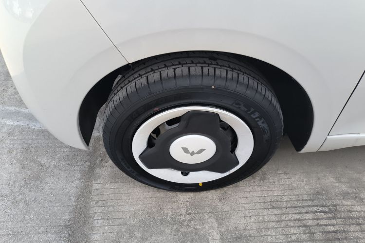 五菱汽车 宏光MINIEV 2024款 第三代 215km 青春版车身外观6007