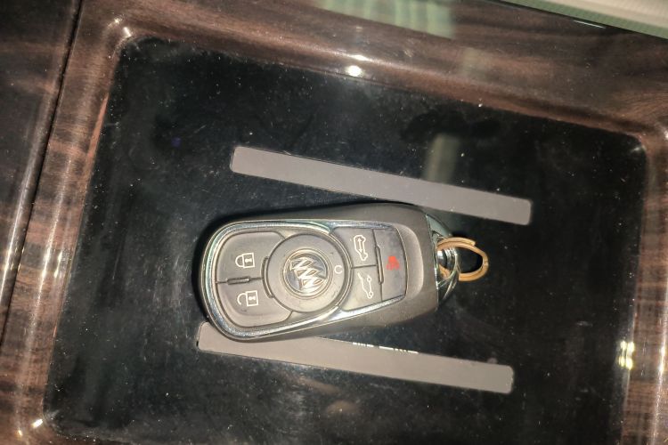 别克GL8 2017款 28T Avenir艾维亚 国V中控内饰11