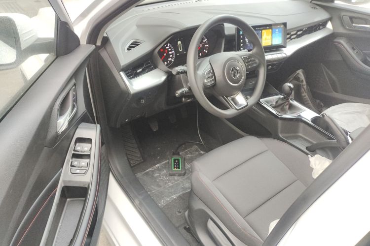 名爵 MG5 2023款 180DVVT 手动风尚版中控内饰20