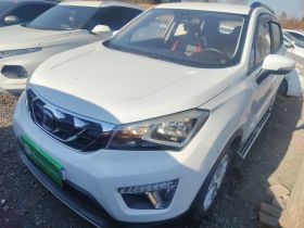 长安CS15 2016款 1.5L 手动时尚版