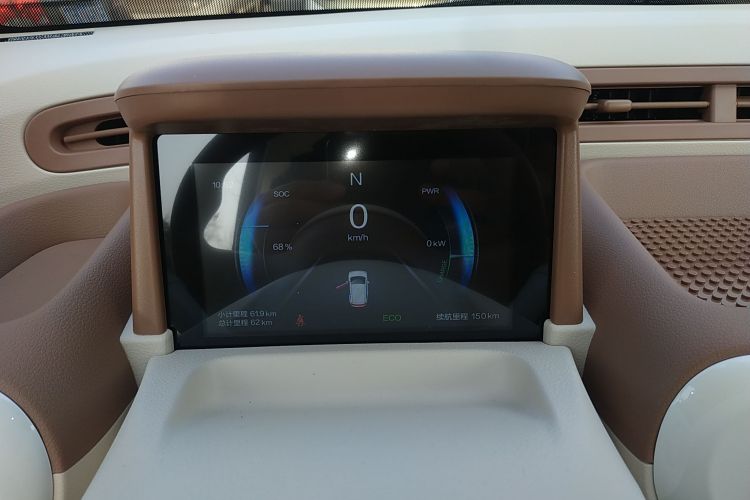 奔腾小马 2026款 222km 炫彩马中控内饰14