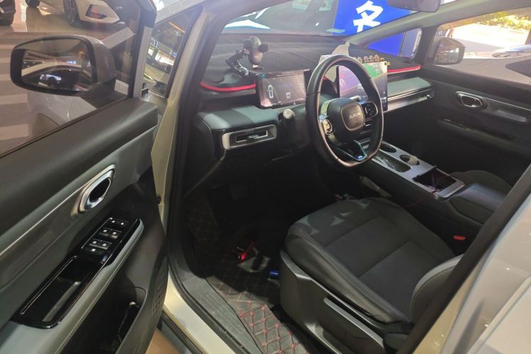 埃安 AION Y 2023款 Younger中控内饰7003