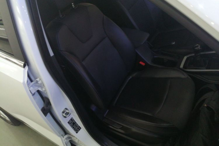 五菱汽车 五菱星驰 2022款 1.5L 手动自在型局部细节41