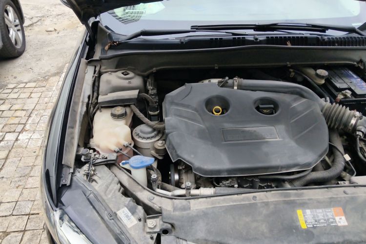 福特 蒙迪欧 2013款 2.0L GTDi200豪华型局部细节9006