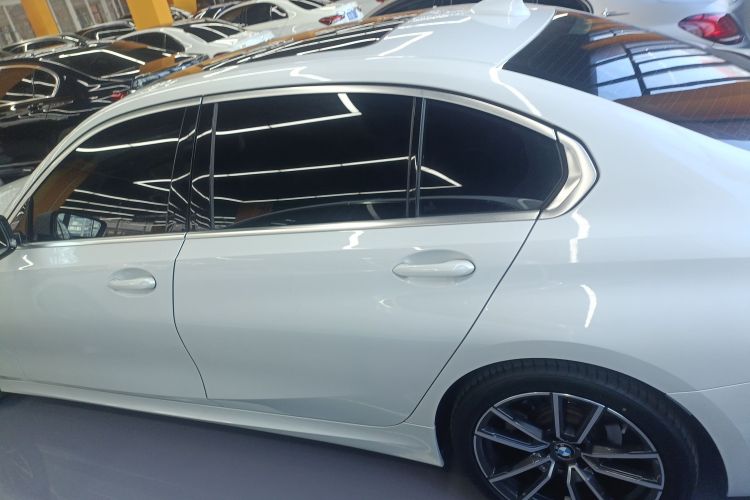 宝马3系 2020款 改款 325Li M运动套装车身外观4