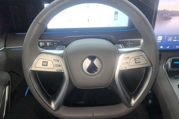 腾势N9 2025款 旗舰型中控内饰13