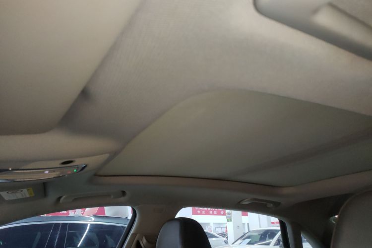 奥迪A4L 2019款 40 TFSI 时尚型 国VI中控内饰22