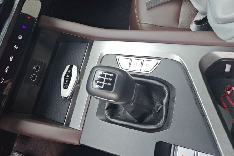 捷途X90 PLUS 2021款 1.5T 手动府邸 5座局部细节18