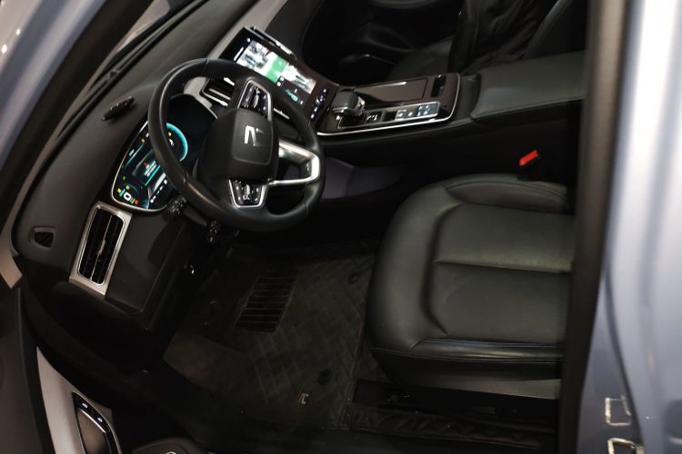 飞凡汽车 飞凡ER6 2021款 新动版 620km 智享版中控内饰19