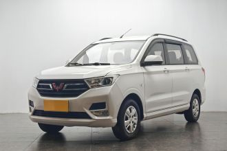 五菱汽车 五菱宏光 2021款 1.5L改款 S舒适型 电动助力LAR