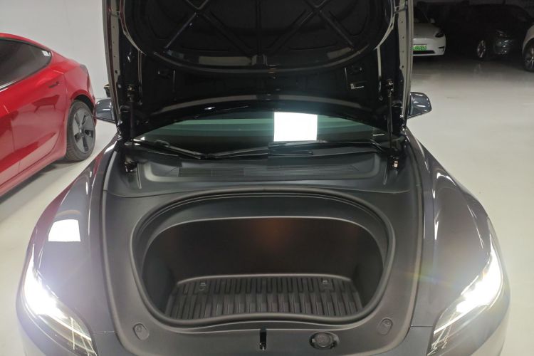 特斯拉 Model 3 2023款 后轮驱动版机舱底盘24