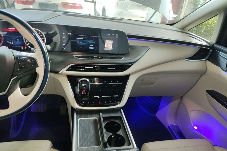 别克GL8 2022款 ES陆尊 653T 舒适型中控内饰16