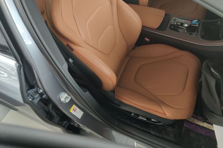 比亚迪 汉 2022款 EV 创世版 610KM四驱尊享型局部细节41