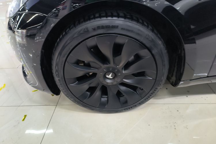 特斯拉 Model 3 2021款 标准续航后驱升级版车身外观6007