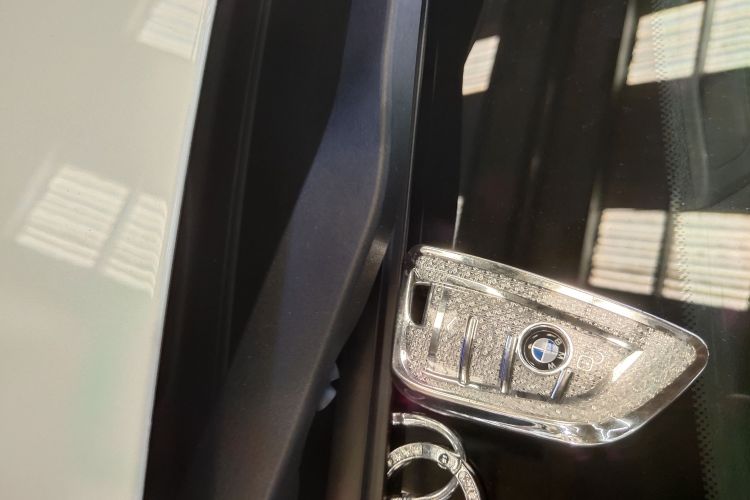 宝马3系 2023款 325Li xDrive M运动套装中控内饰7001