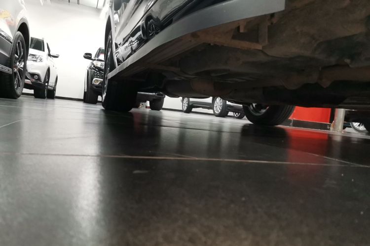 丰田 汉兰达 2021款 2.0T 四驱豪华版 7座局部细节9001