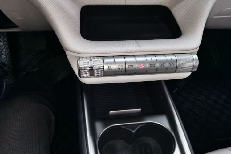 比亚迪 海豚 2021款 405km 时尚版中控内饰18