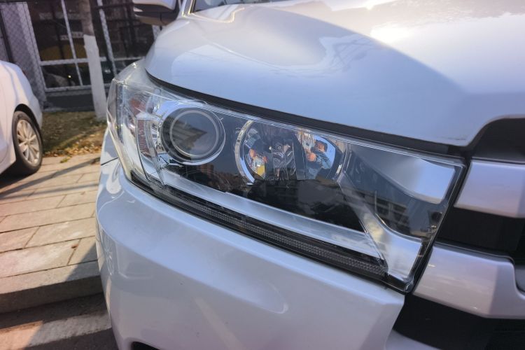 丰田 汉兰达 2018款 2.0T 四驱豪华版 7座 国VI车身外观8