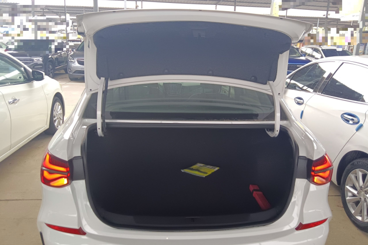 雪佛兰 科鲁泽 2019款 RS 330T 自动畅快版 国VI机舱底盘23