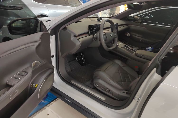 蔚来ET7 2022款 100kWh 首发版中控内饰20