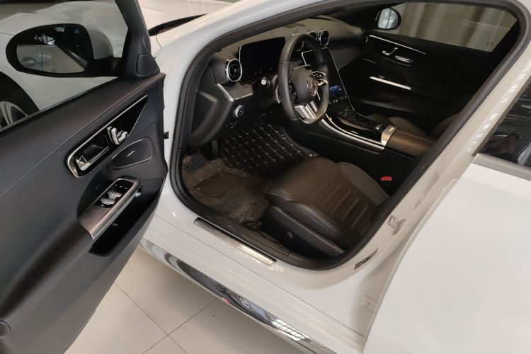 奔驰C级 2022款 改款 C 200 L 运动版中控内饰20