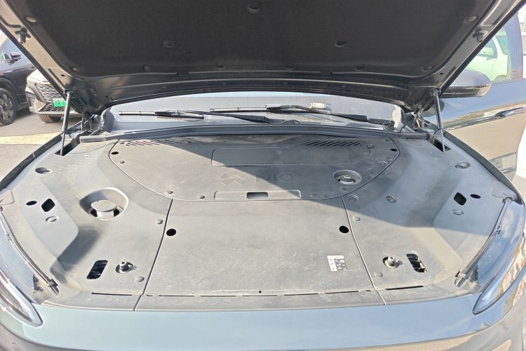 蔚来ES8 2024款 75kWh机舱底盘24