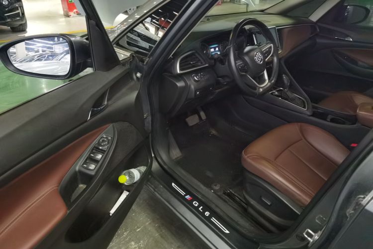 别克GL6 2019款 18T 6座互联豪华型 国V中控内饰7003