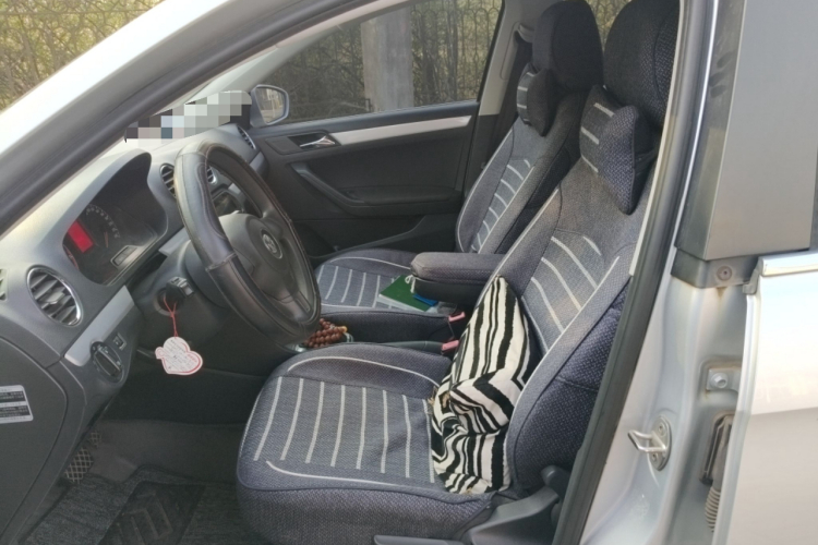 大众 捷达 2015款 质惠版 1.6L 自动舒适型中控内饰19