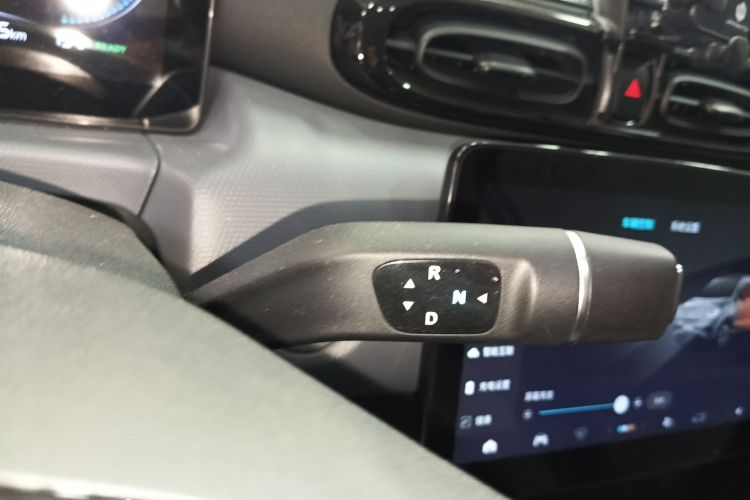 零跑汽车 零跑T03 2025款 310舒享版中控内饰18