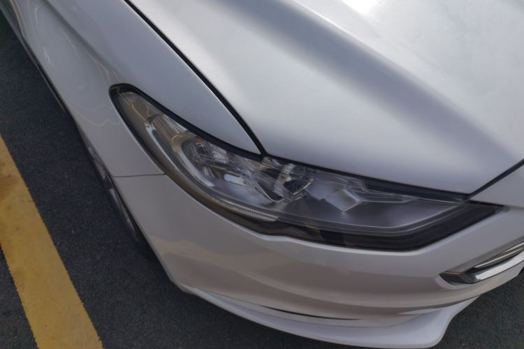 福特 蒙迪欧 2017款 改款 EcoBoost 180 时尚型车身外观6006