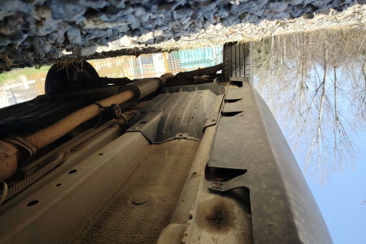 北京现代ix35 2015款 2.0L 自动两驱智能型 国IV机舱底盘29