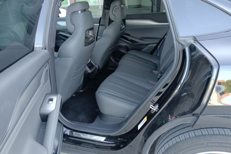 比亚迪 宋L EV 2025款 智驾版 662km 激光雷达卓越型中控内饰7004