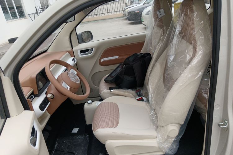 五菱汽车 宏光MINIEV 2024款 第三代 215km 青春版中控内饰19