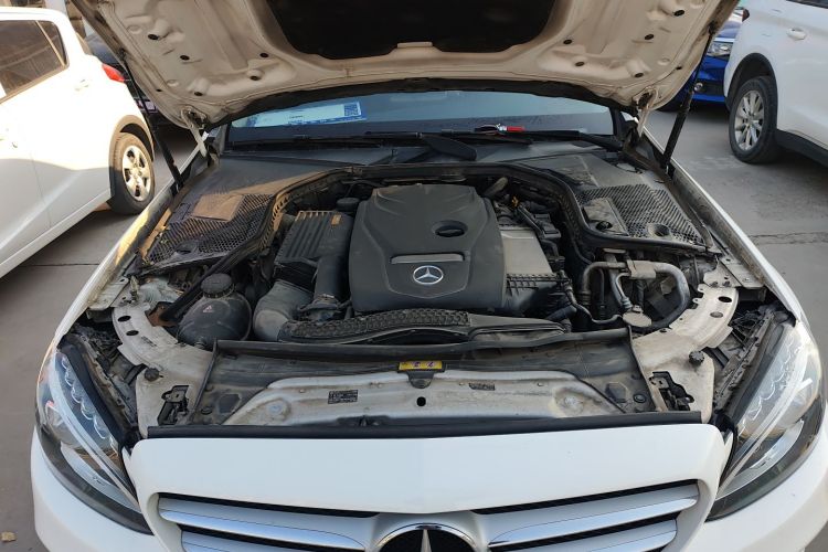 奔驰C级 2016款 C 200 L 运动型机舱底盘24