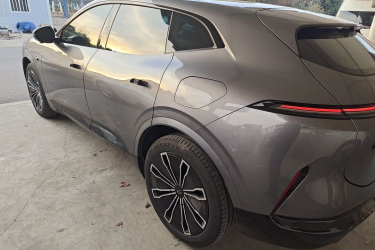 阿维塔07 2024款 Max增程版车身外观6003